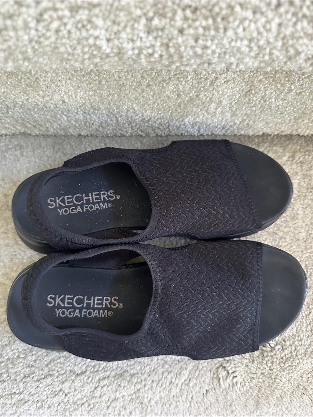 Skechers Summits Outta Here Yoga Foam Stretch Fit Sandals in Black Women's Sz 7 - Picture 4 of 10